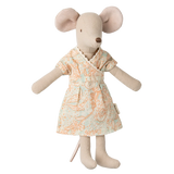 Mum Mouse in Light Dress